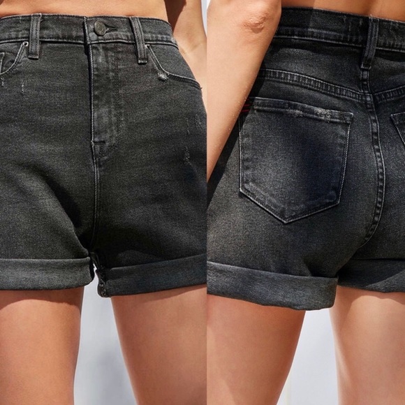 Urban Outfitters Pants - NEW BDG High Rise Mom Denim Short Size 27